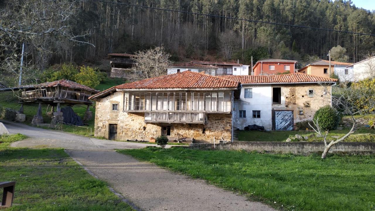 Hotel Casa Vieja Del Sastre Soto de Luiña Exteriör bild